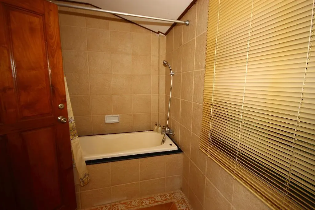 **  Phuket Nature Home Resort Nai Yang Beach Tailândia